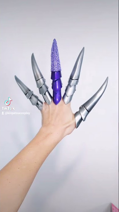 KDA evelynn claws!! made from Eva foam!