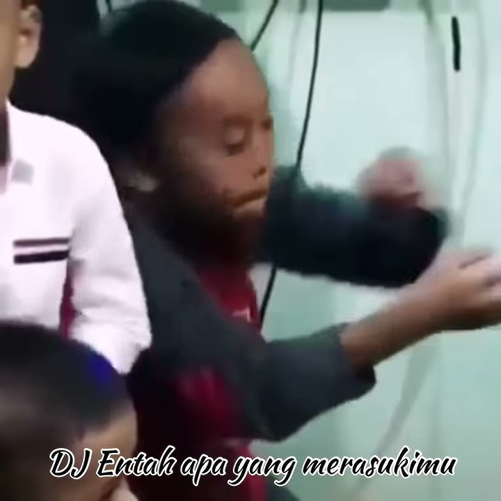 Viral!! Story WA anak kecil joget DJ Entah Apa yang Merasukimu