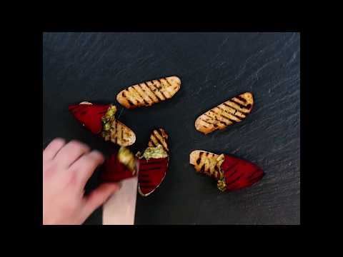 Video: Fylte Paprika Med Osteskorpe