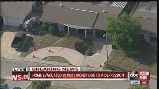 3 Pasco homes evacuated after depressions open