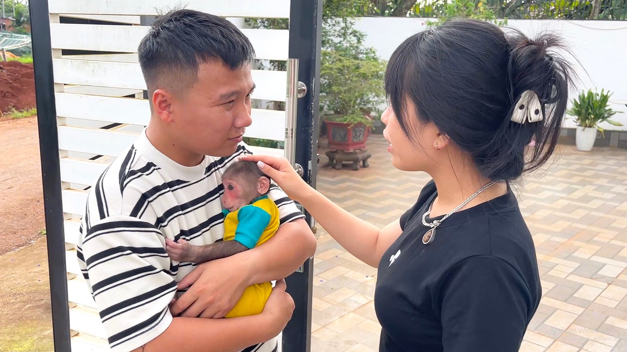 So Emotional! CUBIS Welcomes Dad Home from the Hospital with Love