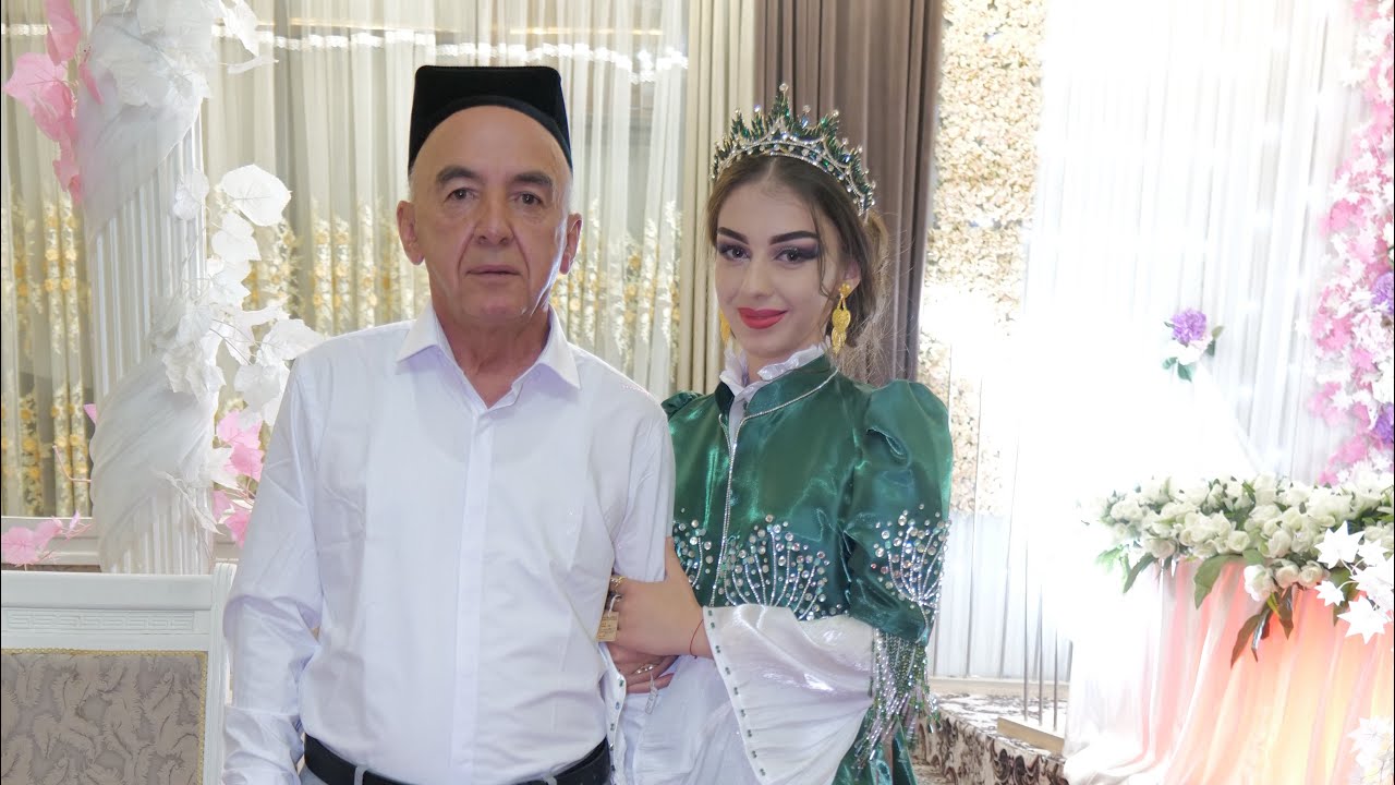 Рӯзи таваллуди Обид ака Бобоев ва талбони Шахзодабону, дар тарабхонаи Улуғбекҷон