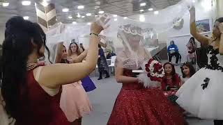 شاهدوا هذه عروسة عراقية في حنة  😱😱😱