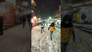 Mall Road Manali In Snowfall #himachalpradesh #manali #snowfall