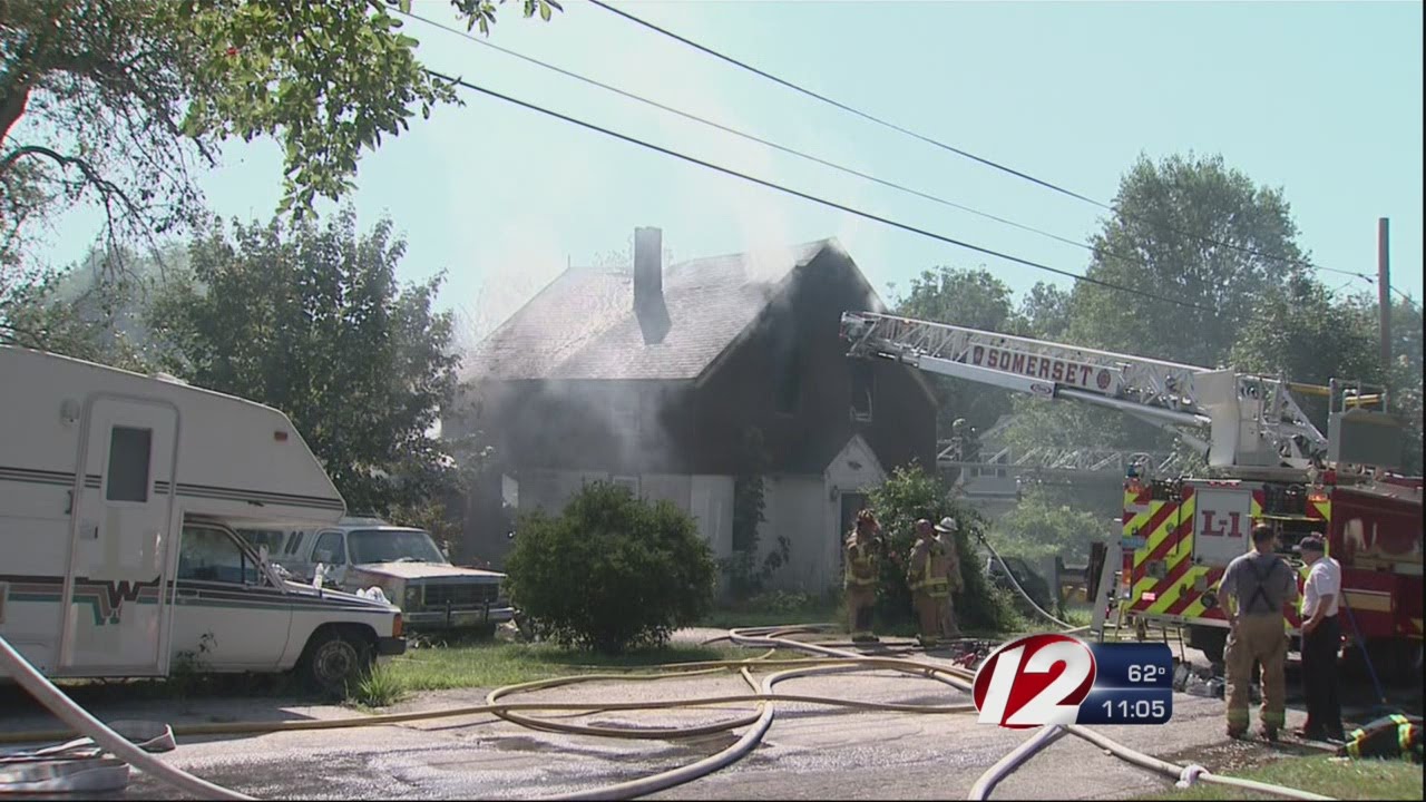 Faulty hydrant causes delay in fire fight - YouTube