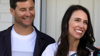 「母親も首相も同じくらい真剣に」　ニュージーランド首相が妊娠を報告