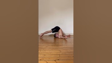 Back flexibility level 1 to 3 #exercise #yoga #flexibility #workout #amazing #training #gym #stretch