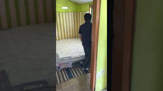 Pengen kasur tanya di youtube, kecantol sama SJH. Padahal 1 kecamatan