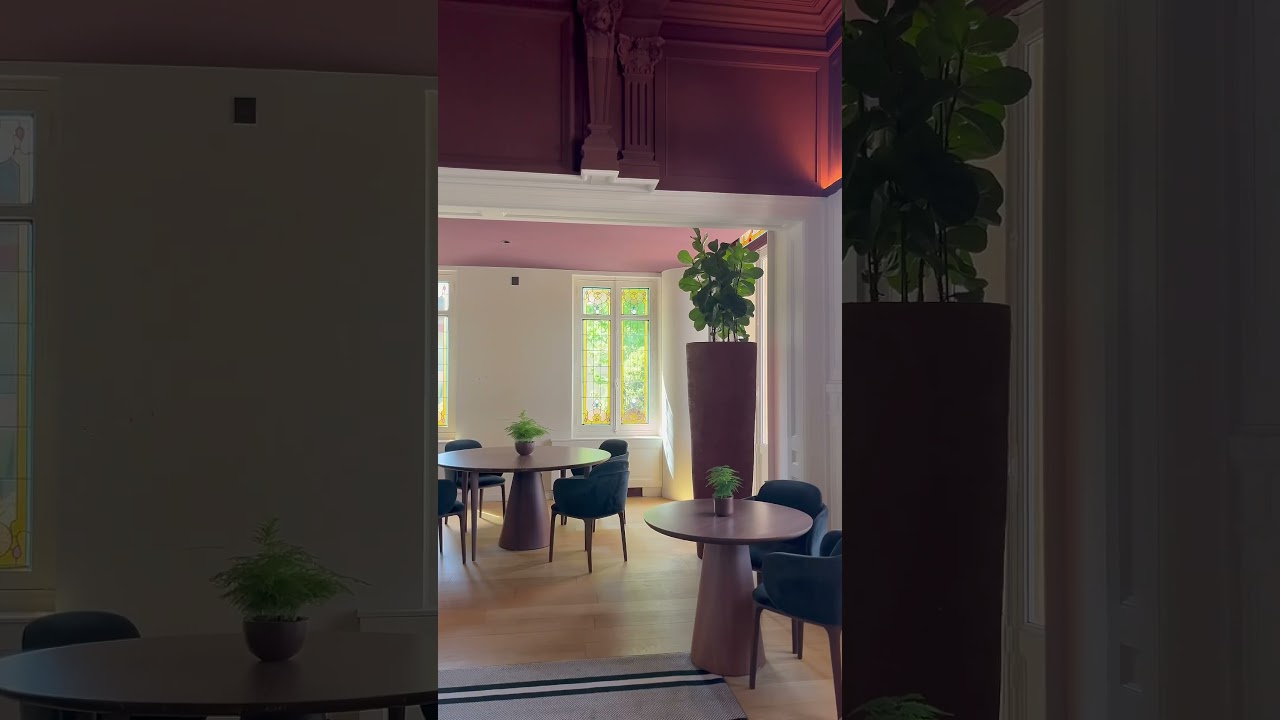 Come with me to the Grand Barrail hotel in Saint-Emilion, city known for its famous French wines￼.