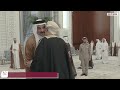 SH der Emir empfängt den Stellvertretenden Ministerpräsidenten für Verteidigungsangelegenheiten...