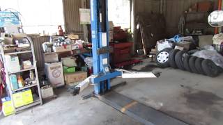 آلة بتحكي ياباني # رافعة السيارات الهيدروليكية من بيشامون  BISHAMON 2.5 ton Auto lifter