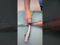 生きたタコの足を1本だけお造りにする方法