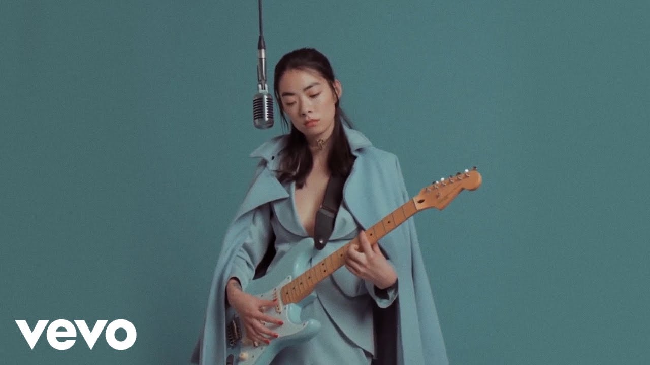 Rina Sawayama – Tunnel Vision (Performance)