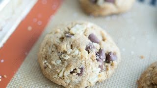 Brown Butter Potato Chip Chocolate Chip Cookies Recipe
How to make Brown Butter Potato Chip Chocolate Chip Cookies recipe. They are quick and easy to make for dessert or for a potluck!
Recipe here: http://www.fifteenspatulas.com/brown-butter-potato-chip-chocolate-chip-cookies/
SUBSCRIBE for more easy recipes: http://bit.ly/fifteenspatulasYT
Fifteen Spatulas is a weekly cooking video series sharing simple recipes from scratch. The purpose is to show cooks of all levels that cooking from scratch is much easier than they may think. Brown Butter Potato Chip Chocolate Chip Cookies Recipe