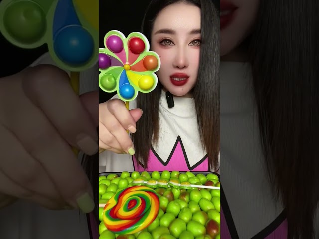 👆 #mukbang 🍭🍬🎉🍫 #candy #eating #asmrcandy
