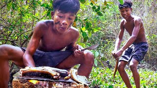 Catching eel In The Mud, cooking eels