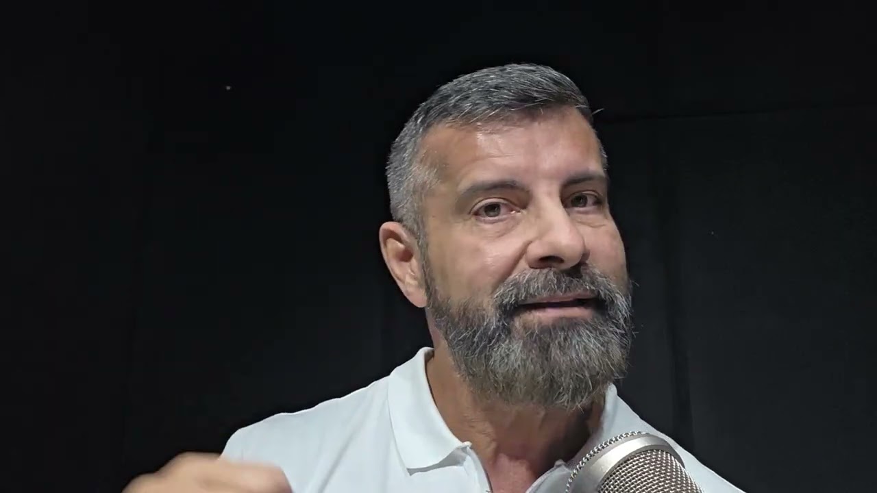 Por que algumas pessoas insistem tanto em uma relação que aparentemente já acabou?