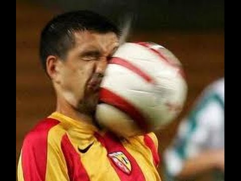 [funnies] Top 20 Football/Soccer Funnies! | Try not to laugh! 