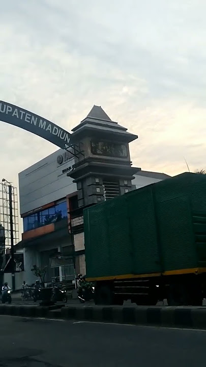 TUGU SELAMAT DATANG KABUPATEN MADIUN 18/03/2023 #kabupaten #madiun #jawatimur #jalanjalan