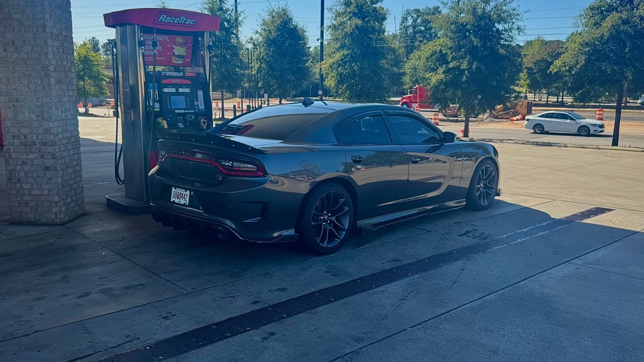 392 Scat Pack POV | Quick Gas Stop & Bank Run After the Cut Ep.20