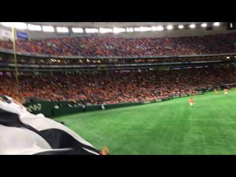 20170729 東京ドーム　巨人　闘魂こめて（7回）　ビッグフラッグ下