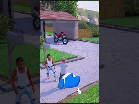criança rouba moto
