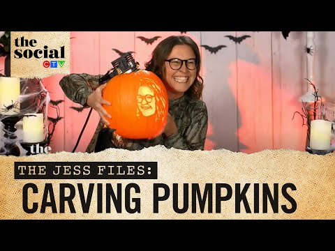 Jess shows Cynthia