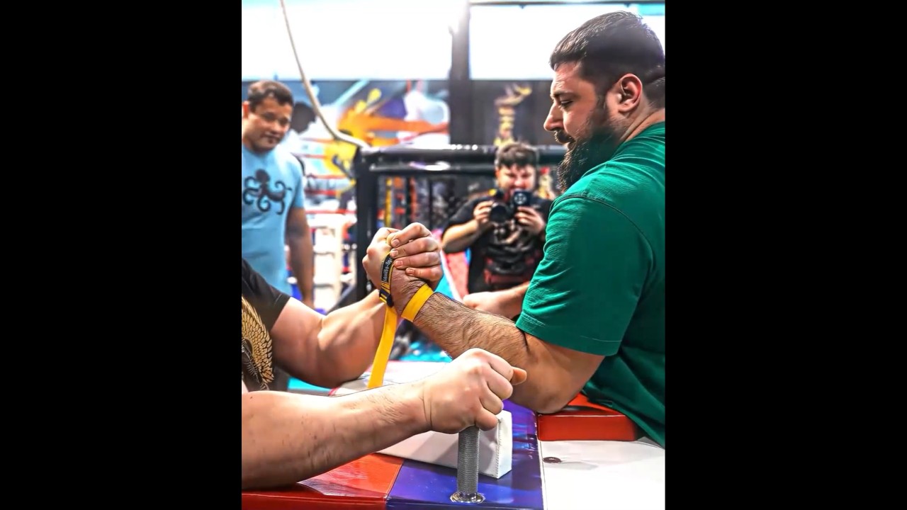 Vitaly Laletin Stonewalled Sergey Tokarev 💀🔥 #vitalylaletin #armwrestling #armwrestler #shorts