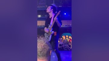 Badflower - “Let the Band Play” Live on Shiprocked 22