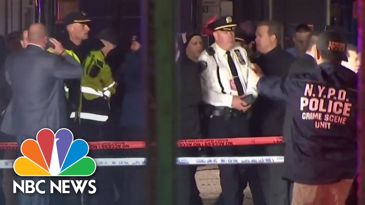 #19-year-old charged in New Year’s Eve machete attack on NYPD ctm.news