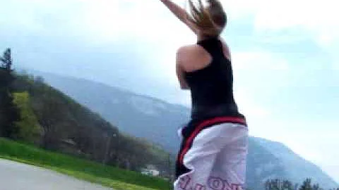 alicia lay-back