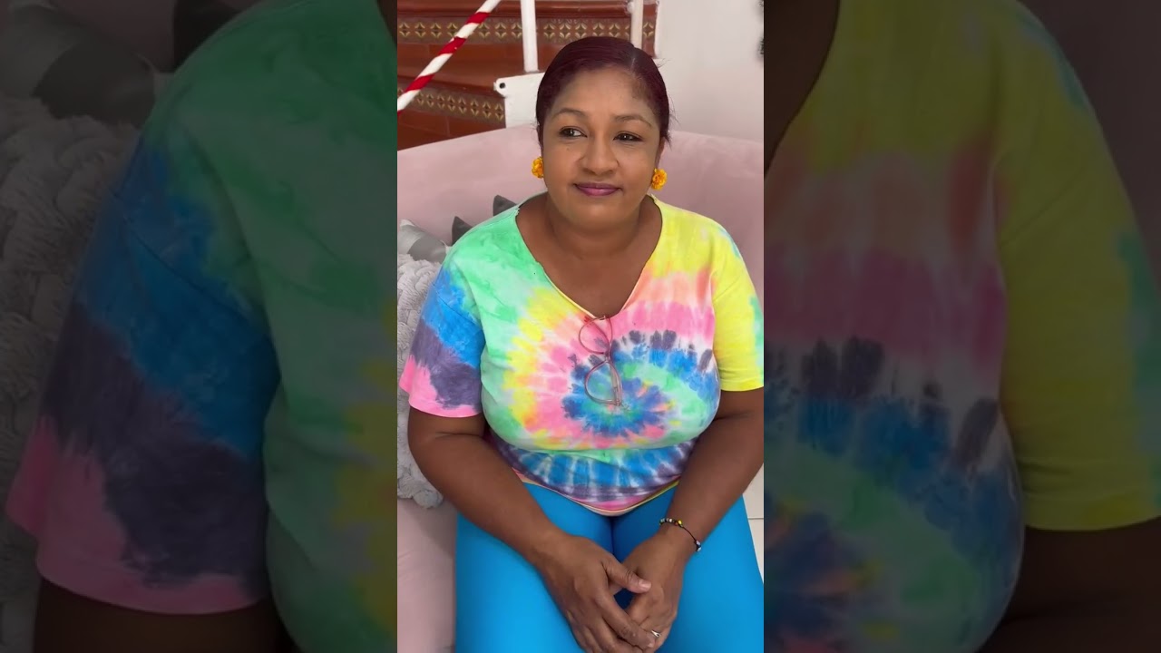 Llega a pedirle dinero a su hermana por medio de su madre y cuando ella le hizo una propuesta esto p