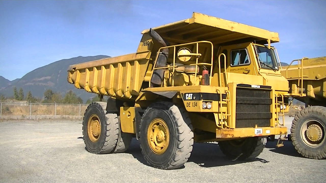 Cat 769C Rock Truck start up - YouTube
