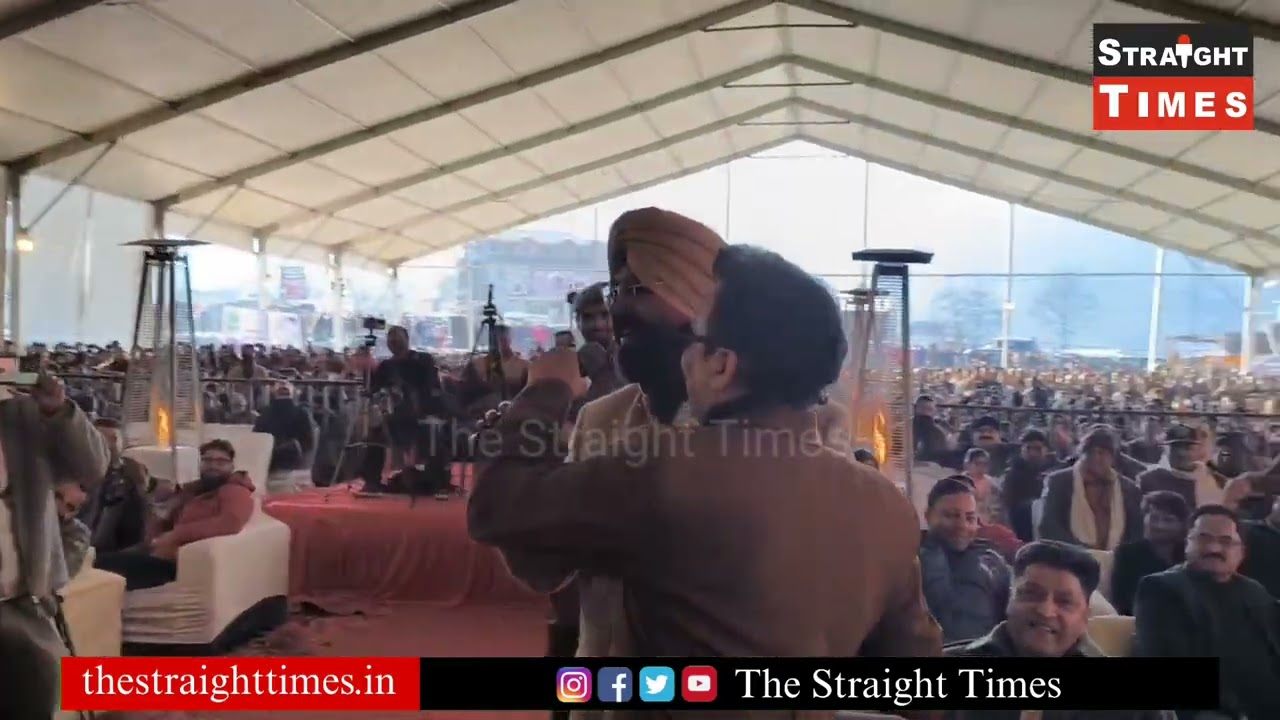 “Music Knows No Ranks: DC and SSP Doda Create Magic with ‘Tera Mera Yaarana’ at Bhaderwah Winter Car