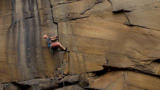 Blind climber Jesse Dufton climbs Forked Lightning Crack