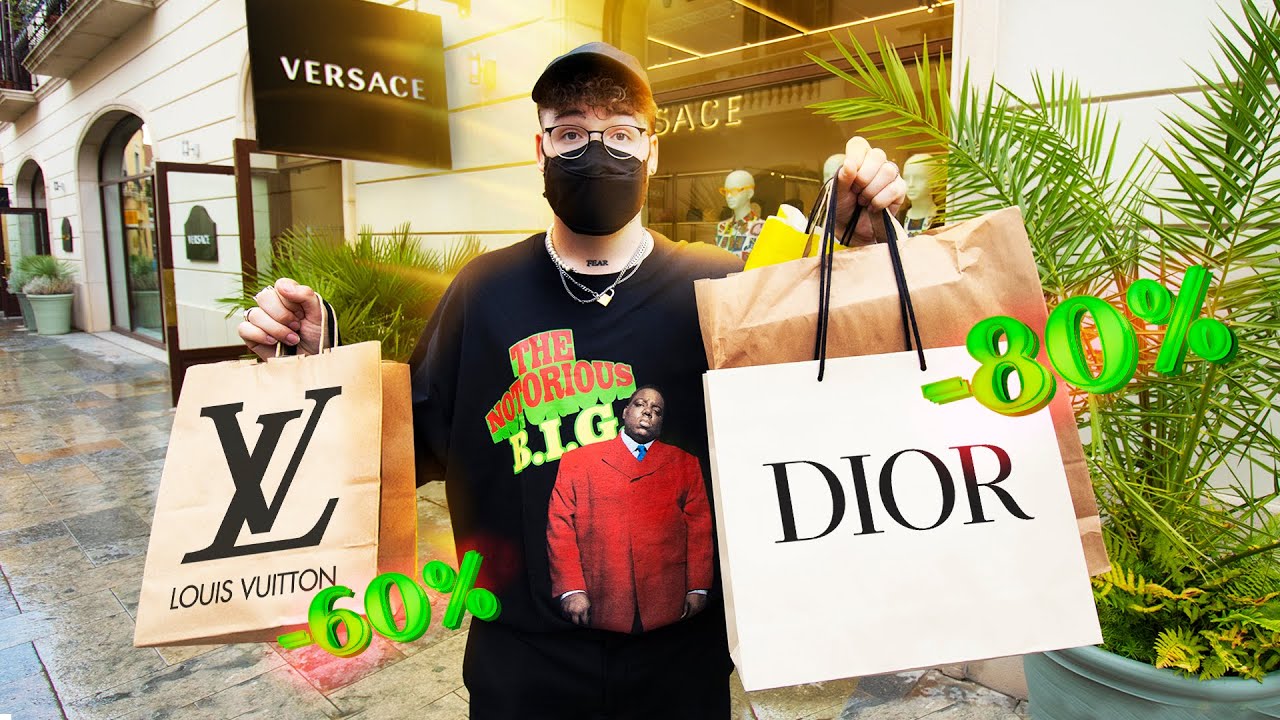 COMPRANDO EN UN OUTLET DE LUJO!! +50% de rebajas en DIOR, PRADA, VERSACE... - YouTube