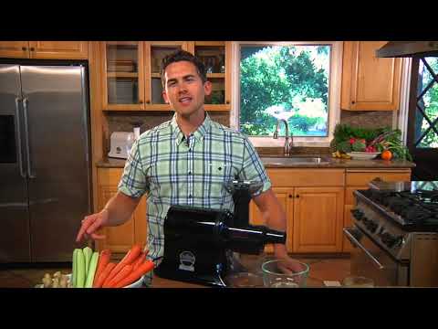 Champion Juicer Review (2023) Classic 2000 Series Masticating Juicer