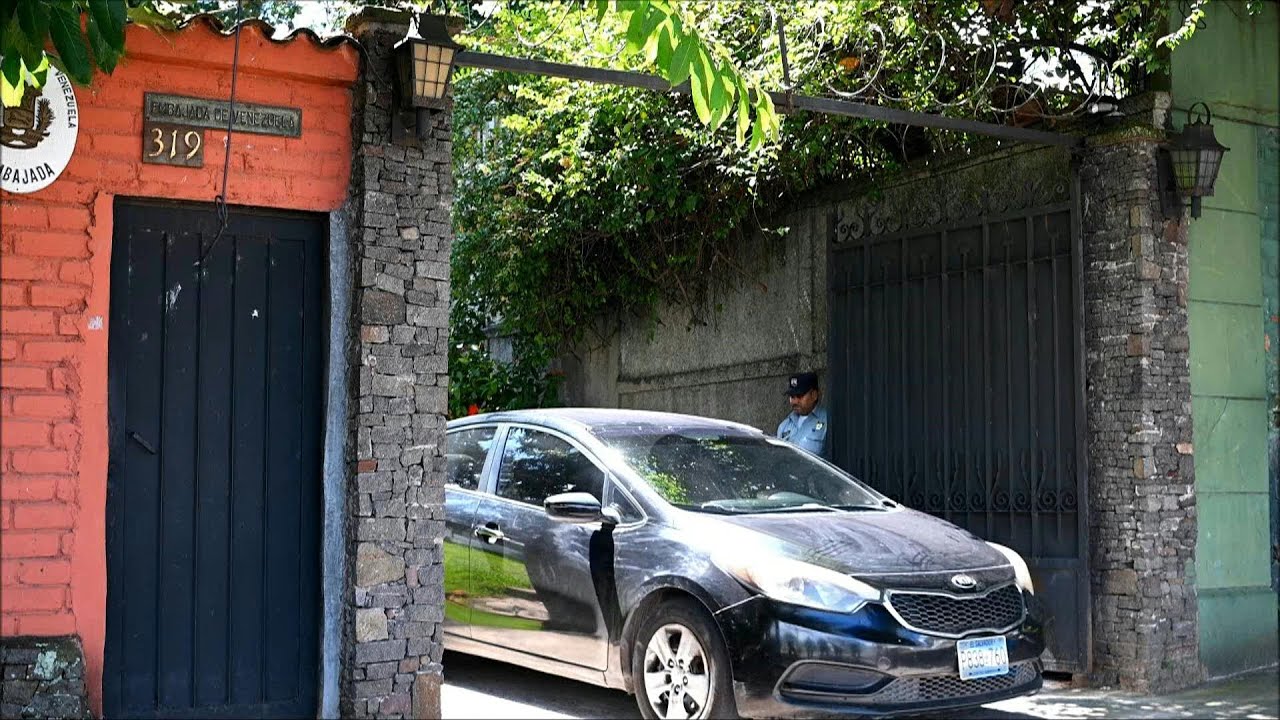 Images of exterior of Venezuelan embassy in El Salvador | AFP