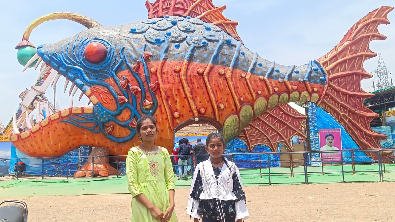 under water tunnel Aquarium Expo 2023 Hyderabad underwater tunnel in