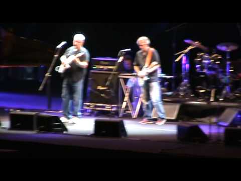 PINO DANIELE ED ERIC CLAPTON NAPULE E' LIVE 2010