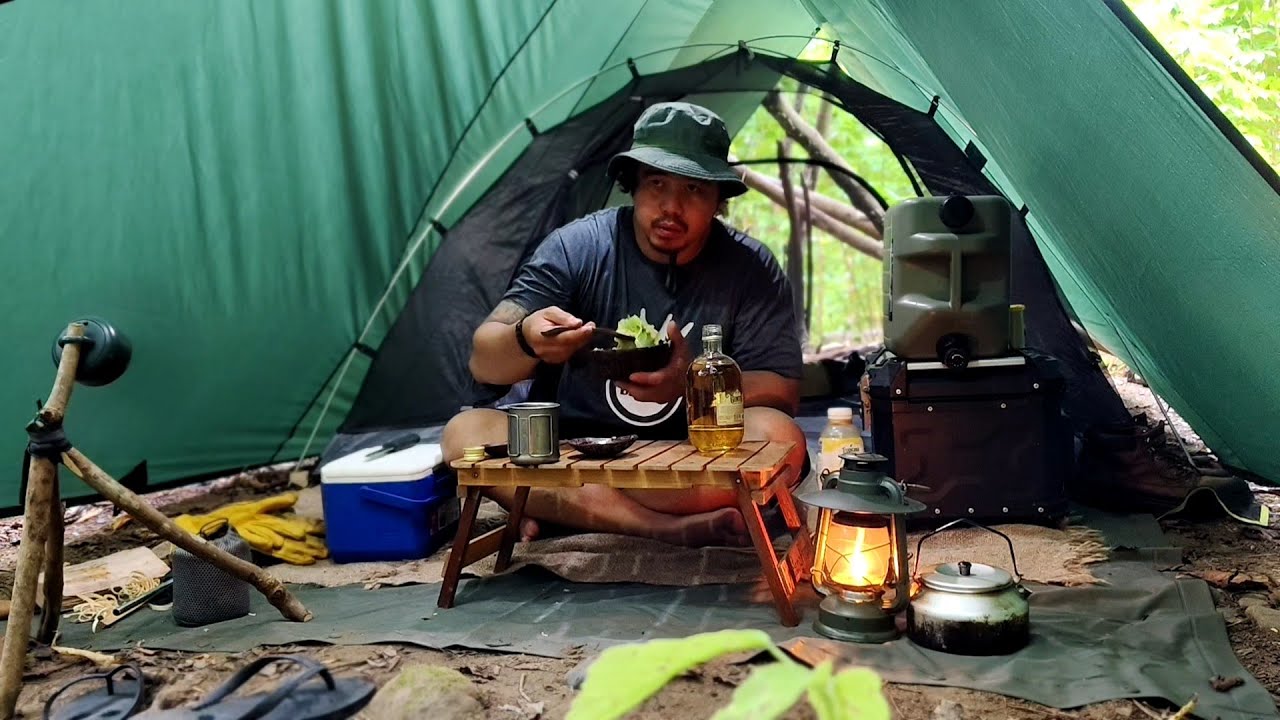 Traditional at modernong pag-kamping sa gilid ng napaka gandang ilog sa bayan ng Real Quezon 