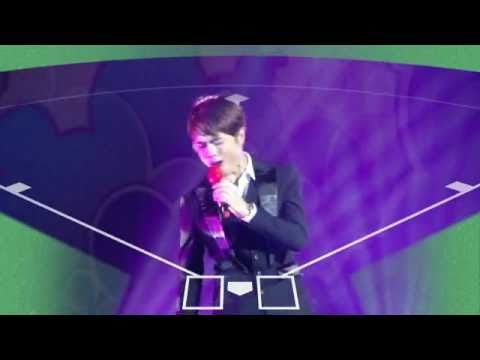 Смотреть «張敬軒【Deadline】Live版 Hins Cheung 2010 New Song w Lyrics» на YouTube