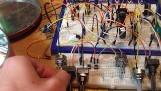 CD40106BE oscillator first try