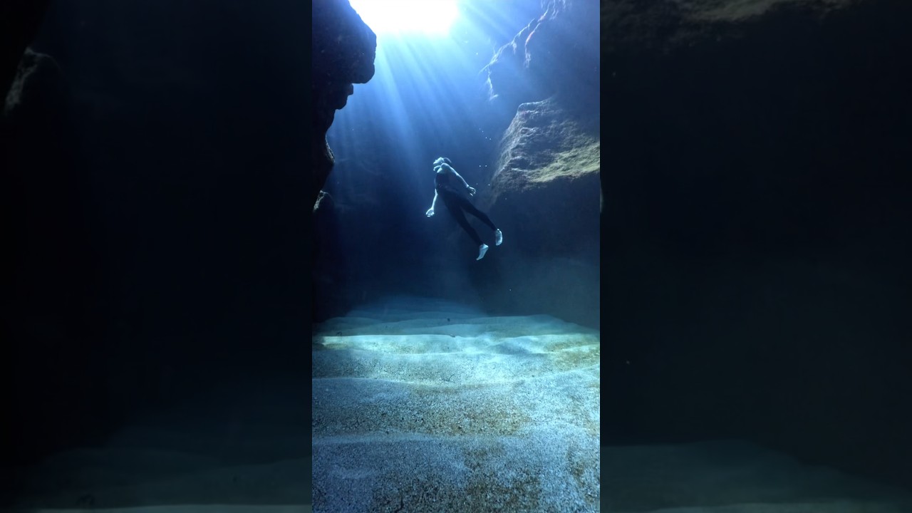 Mysterious #freediving #okinawatrip #フリーダイビング #沖縄観光