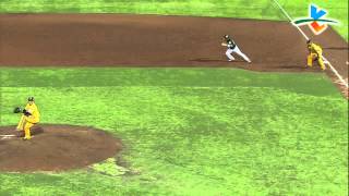 20131013 CPBL 獅VS象 3上 獅隊戰術應用，可惜林志祥盜壘還是被黃鈞聲抓到