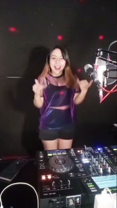 dj rere monique (cinta berselimut dusta)