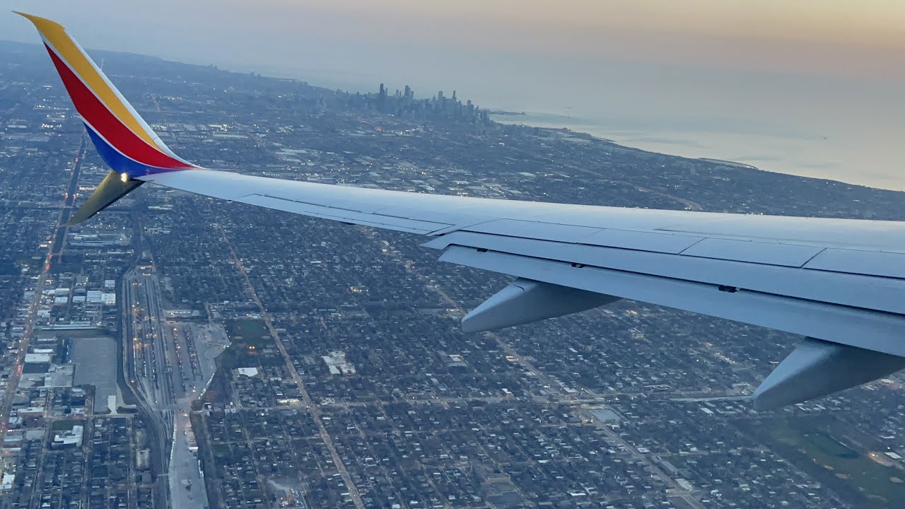 Morning Landing | Southwest Airlines | Boeing 737-800 | Chicago