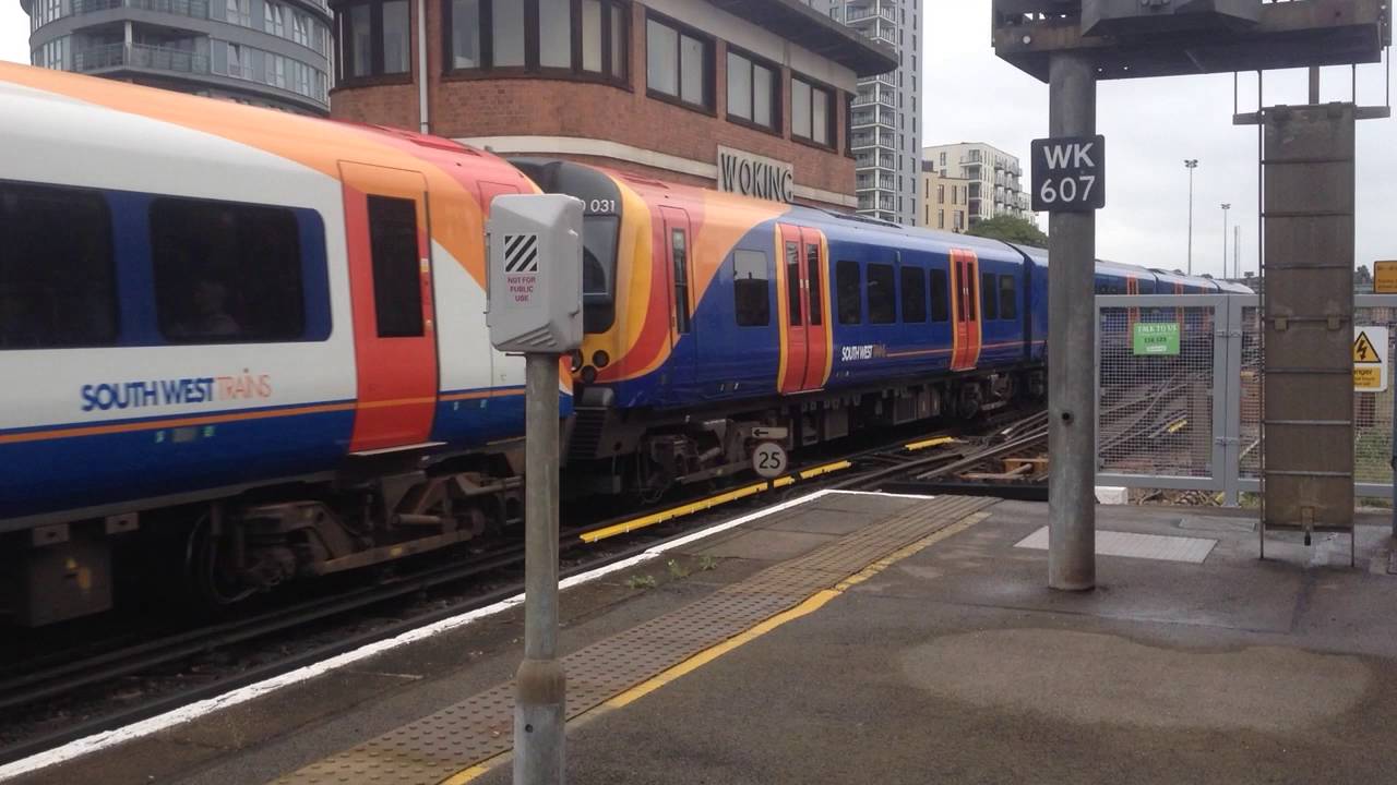 444030 & 450031 Arrive @ Woking 27/7/16