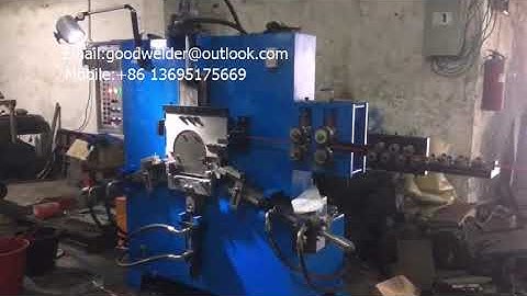 Bucket handle wire forming machine