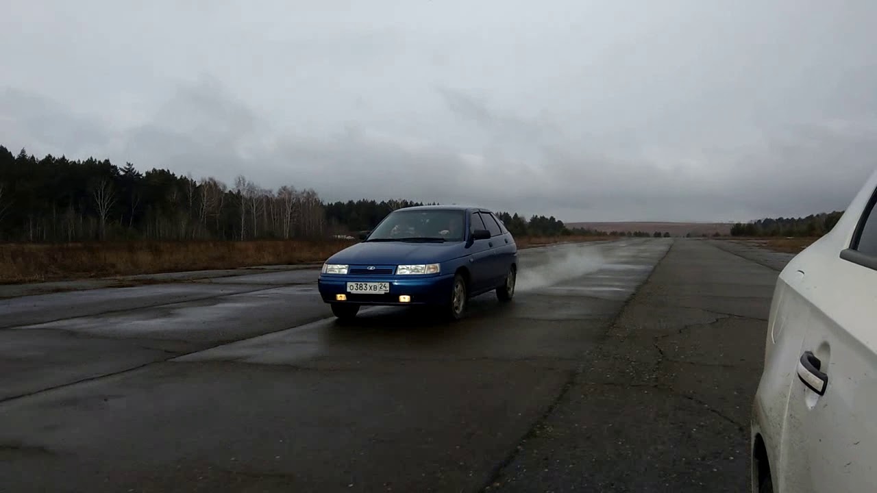 ШКОДА РАПИД . 1.6 мкпп 90 л с + прошивка. и ВАЗ 2112 . 1.6. 89 л с ...